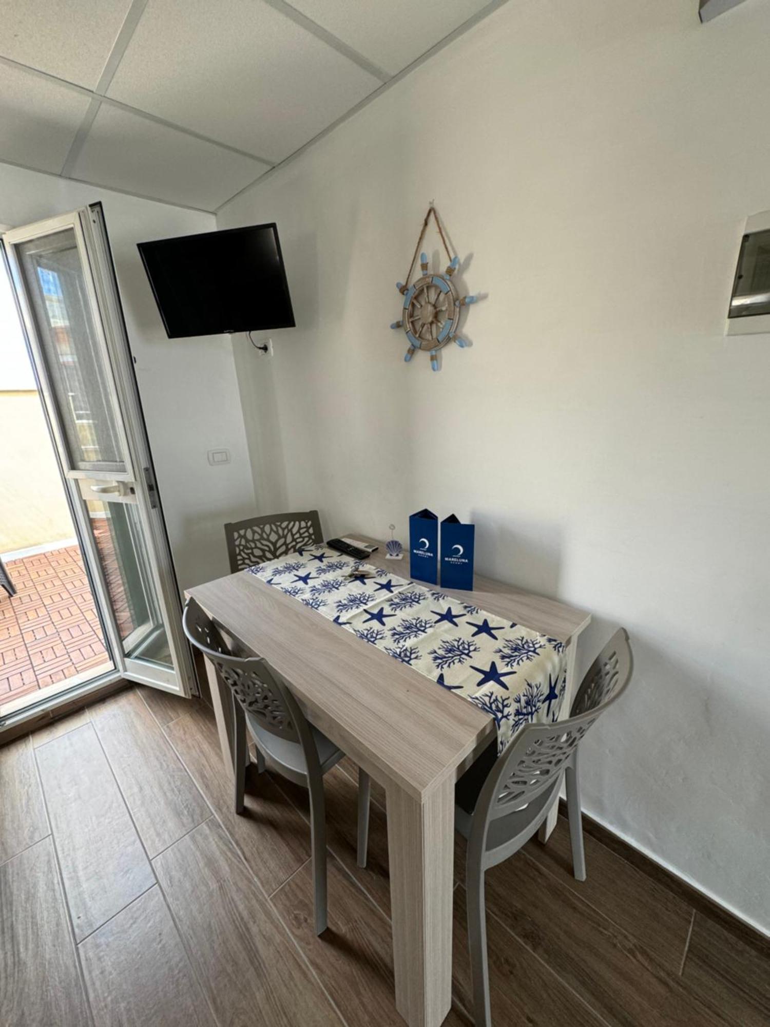 Mareluna Rooms Margherita Di Savoia Esterno foto