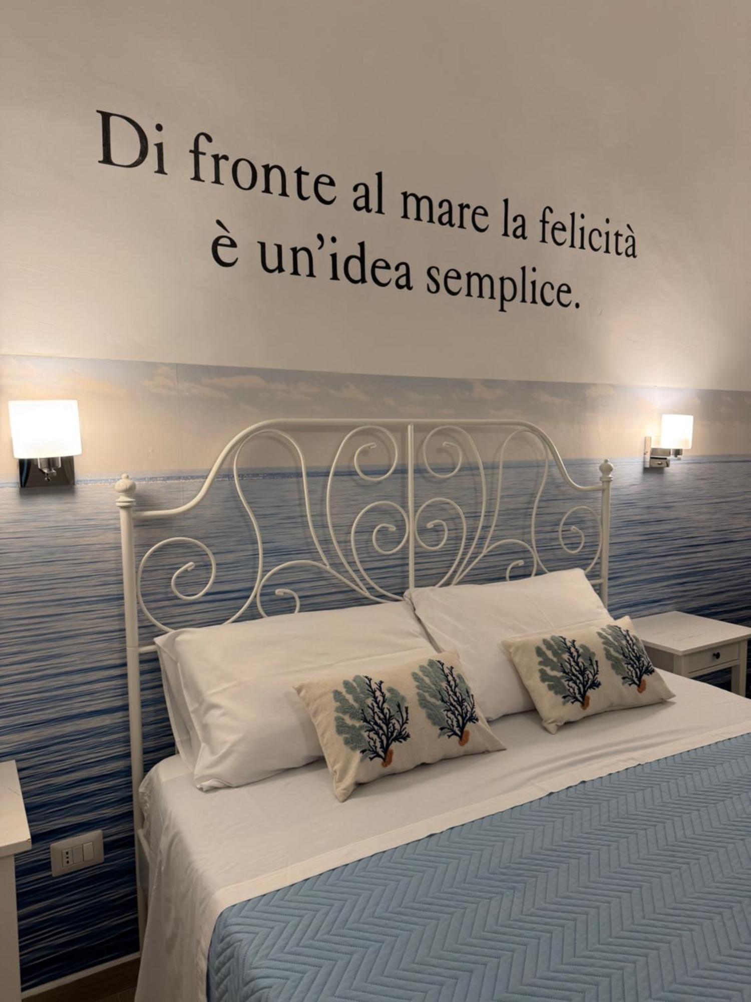 Mareluna Rooms Margherita Di Savoia Esterno foto